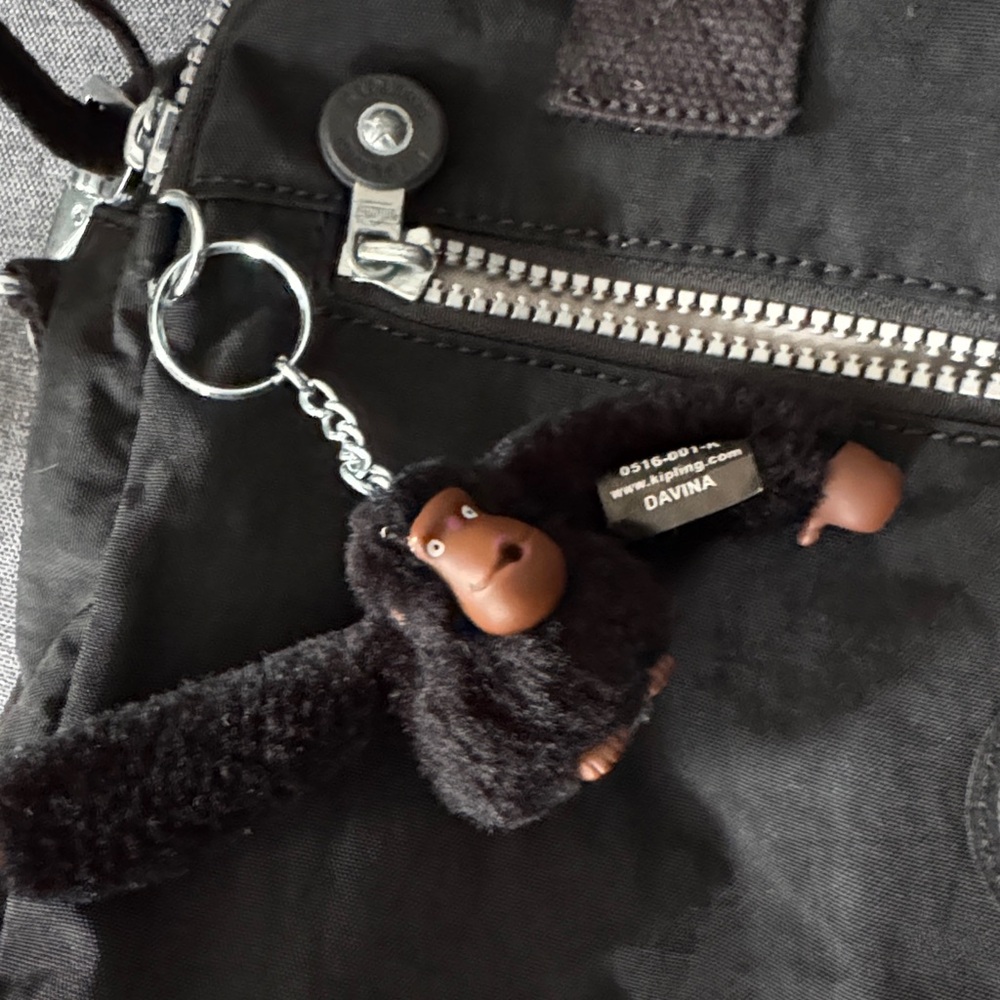 Kipling Black Women's crossbody with handles. used once - Picture 12 of 12